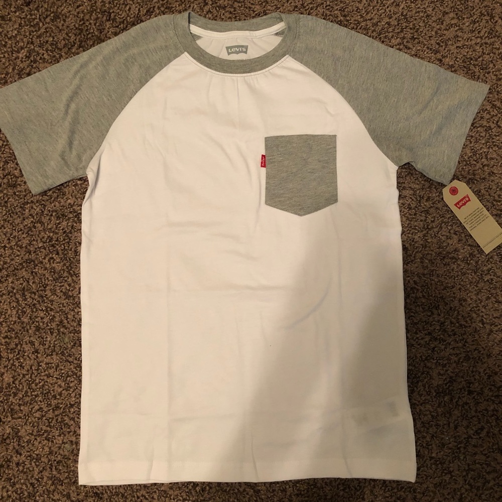 Reg. $18 Levi’s pocket T-shirt